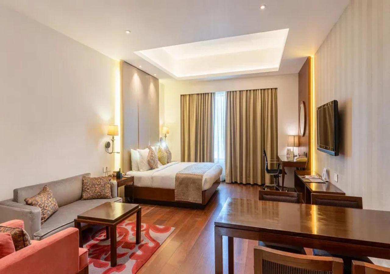 Hotel O Cean Suites Near Igi Airport New Delhi Luaran gambar